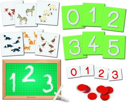 jeu Montessori chiffres tactiles