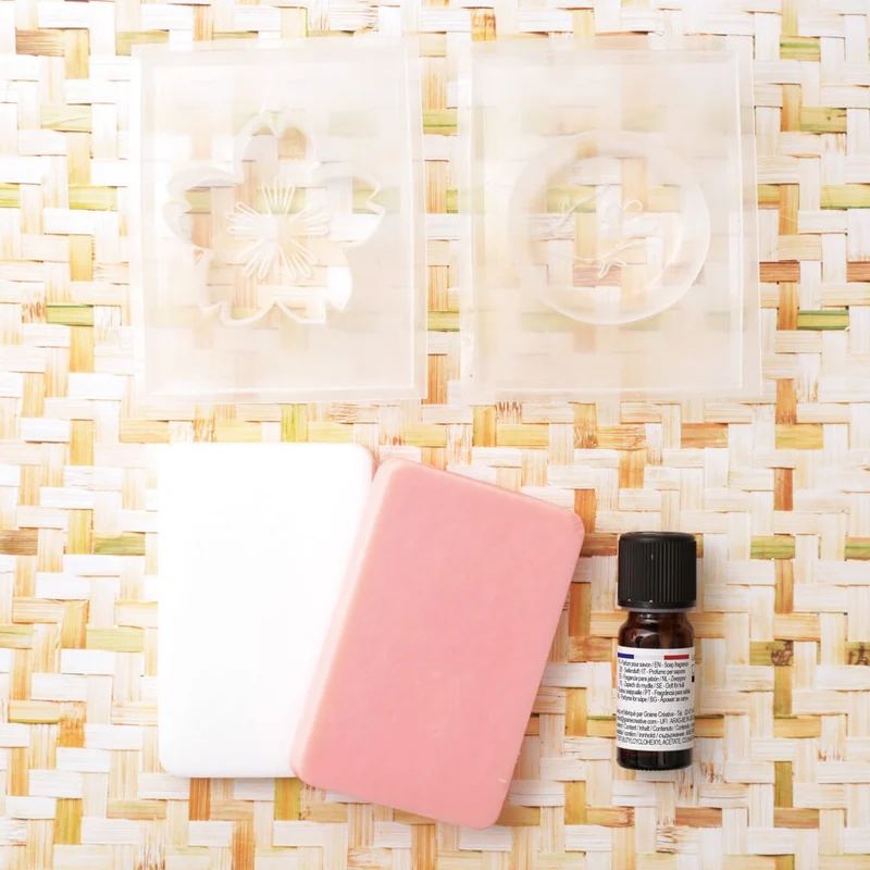Kit DIY 4 Savons Fleur de Cerisier – Atelier Savons Sakura à Fabriquer