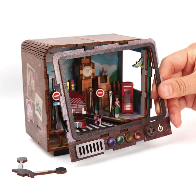 Maquette 3D Bois TV Londres – Mini TV lumineuse à construire