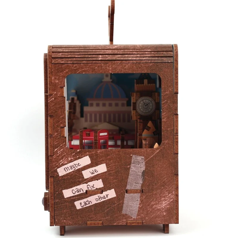 Maquette 3D Bois TV Londres – Mini TV lumineuse à construire