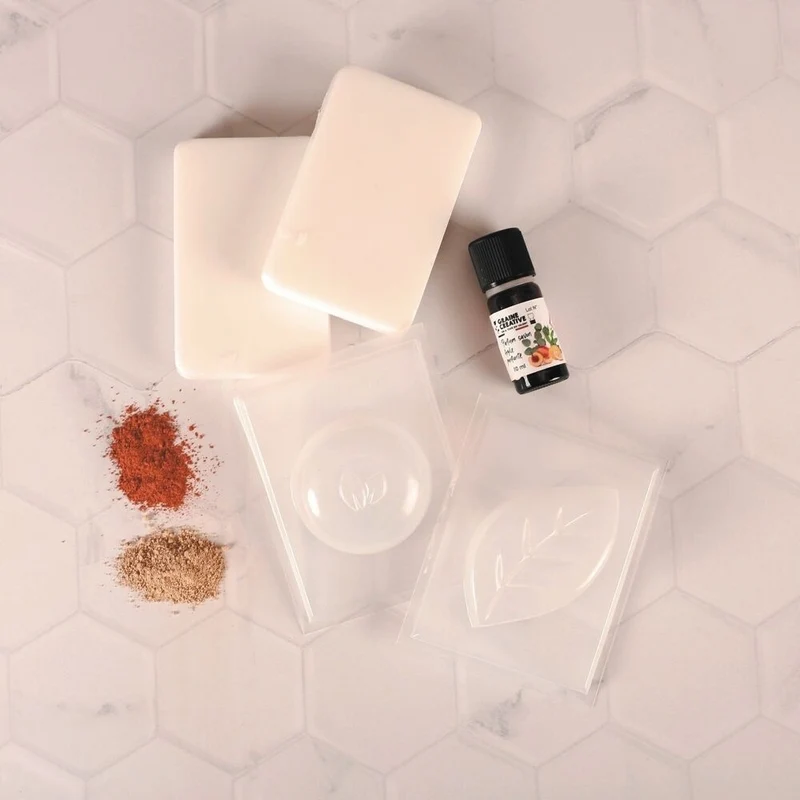 Kit DIY Savons aux Poudres d’Argiles – Graine Créative | Savons artisanaux maison