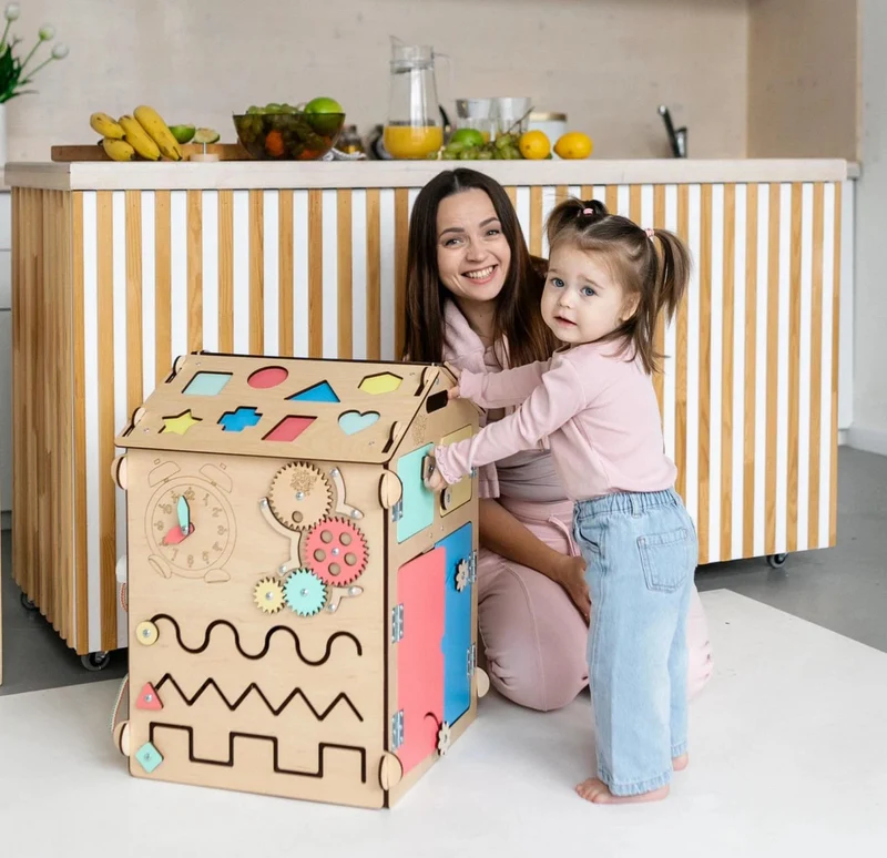 Ensemble - Busy board maisonnette natura et cube interactif