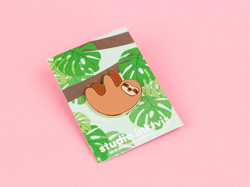 Pin Paresseux Émaillé – Broche Kawaii Relax & Cute