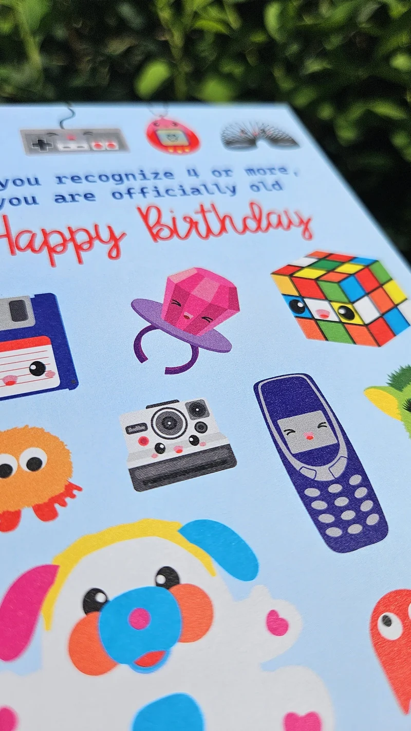 Carte d’Anniversaire Rétro Années 80 & 90 – Carte Humour Pop Culture