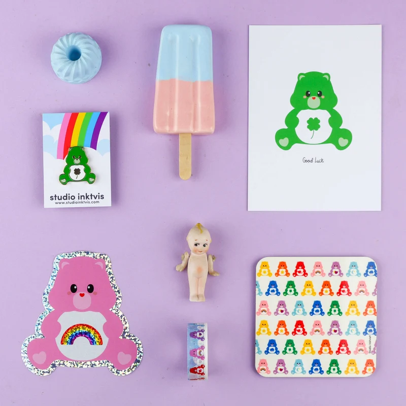 Autocollant pailleté Care Bear avec arc-en-ciel