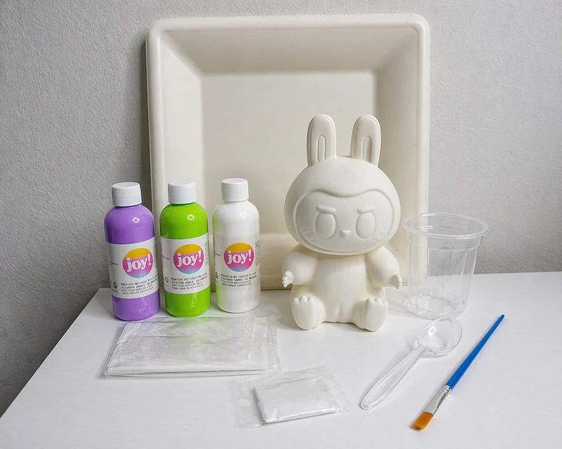 Kit Anniversaire Pouring Art Labubu 17 cm – Figurine tendance à personnaliser + 3 peintures