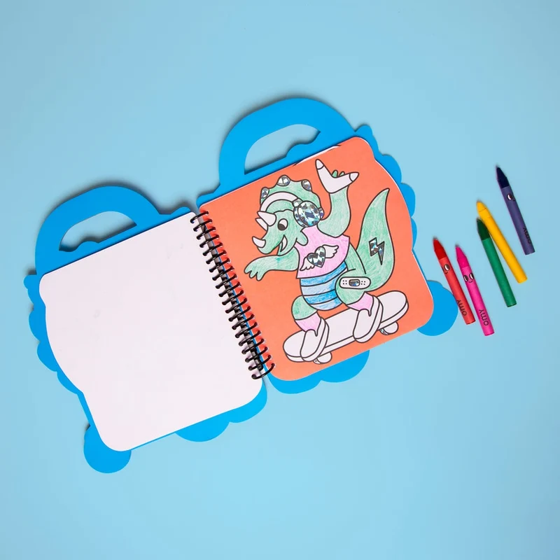 OMY – Cahier de coloriage dinosaures + crayons & stickers – Dès 3 ans
