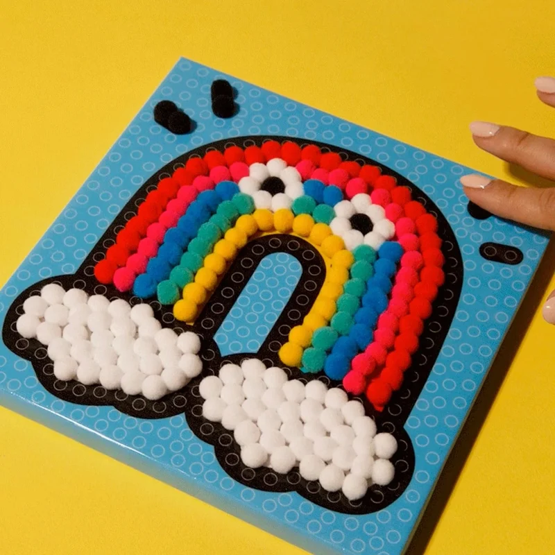OMY – Atelier tableau pompons Arc-en-ciel – Activité créative enfant dès 6 ans