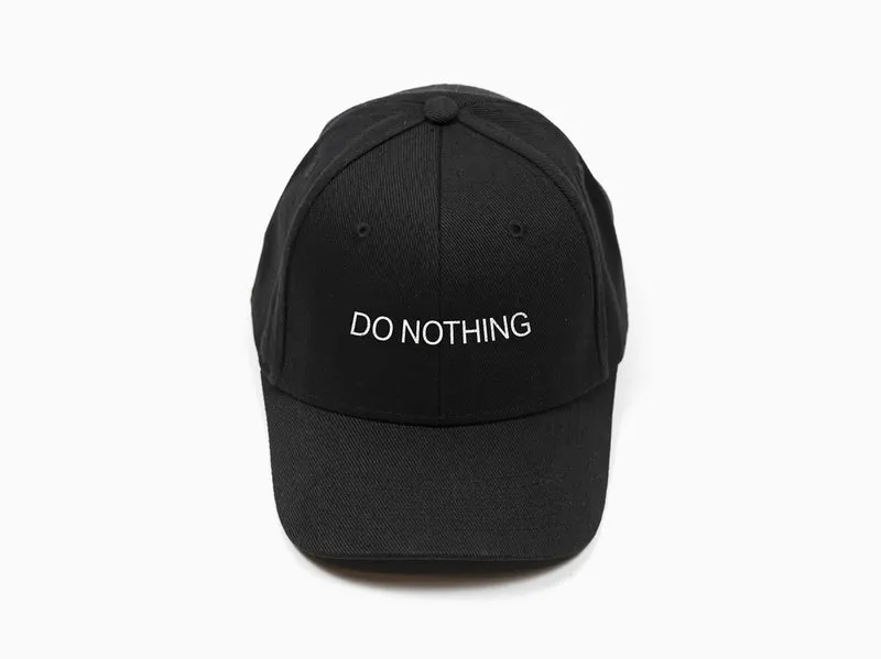 Maurizio Cattelan - Casquette « Do Nothing »