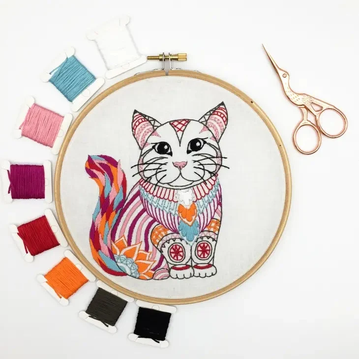 Kit Broderie Chat – Loisirs créatifs DIY pour débutants et amoureux des chats