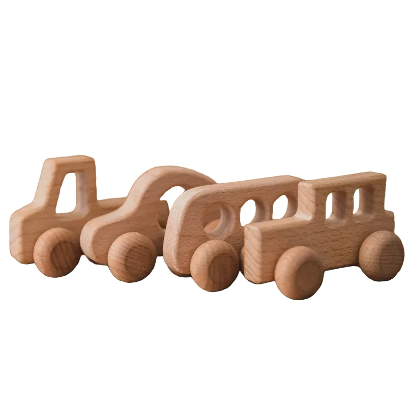 Voiture en bois pour bébé
