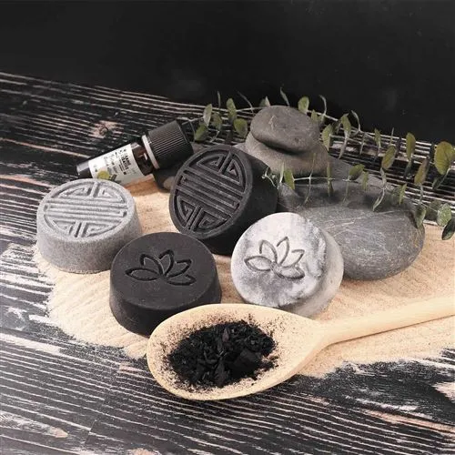 Kit de Création Savon au Charbon DIY – Graine Créative