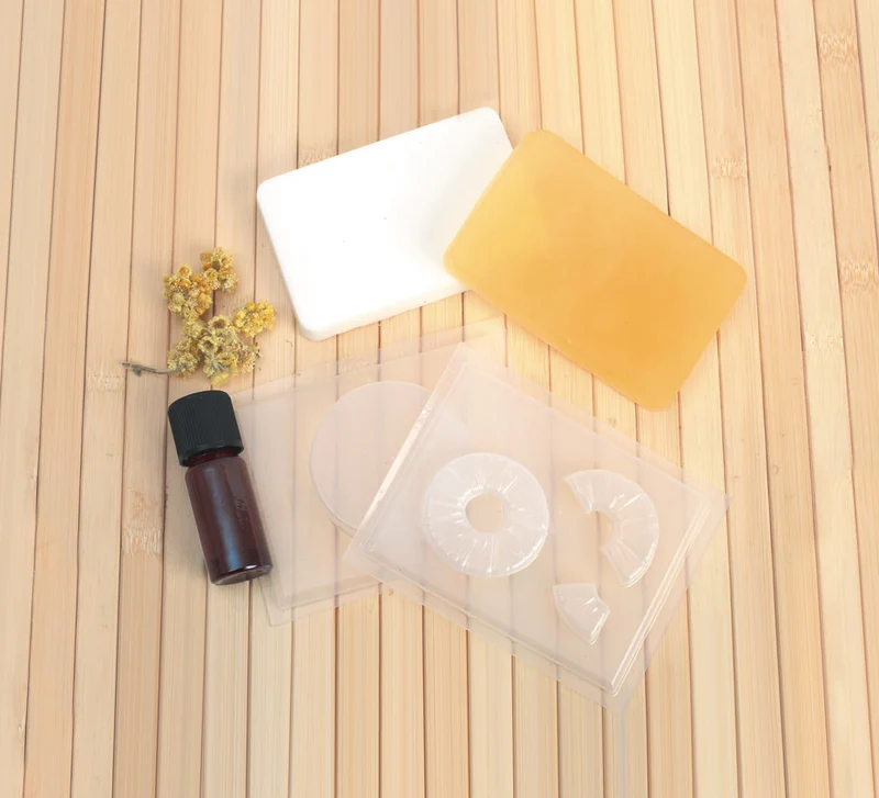 Kit Fabrication Savon Naturel Pina Colada – Graine Créative