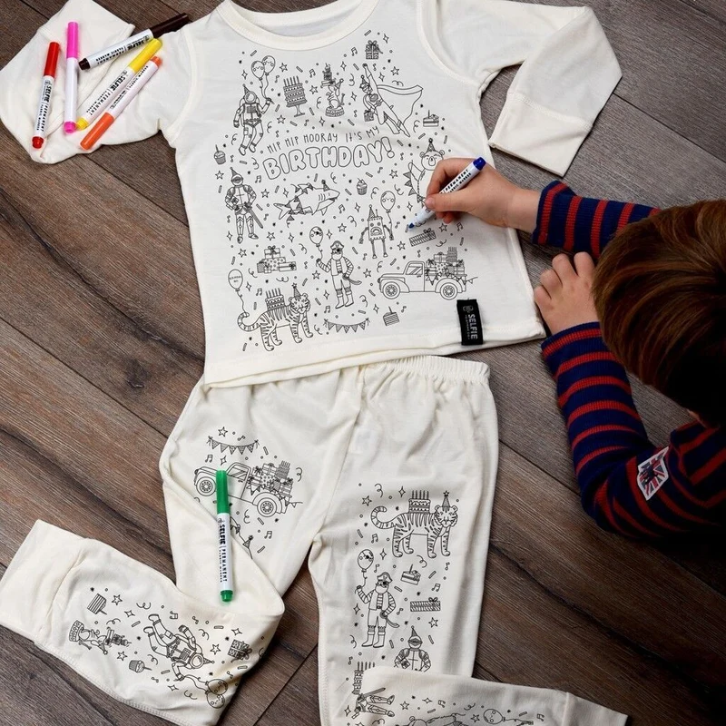 Pyjama à colorier aux couleurs d'anniversaire Garçon