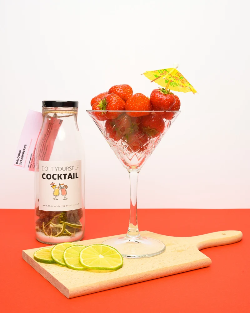 The Cocktail Specialist - Do It Yourself Cocktail - Daiquiri fraise