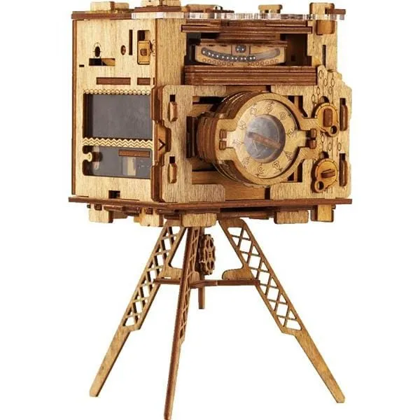 ClueBox / Sherlock's Camera (ML)
