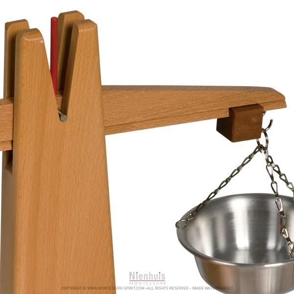 Balance en bois