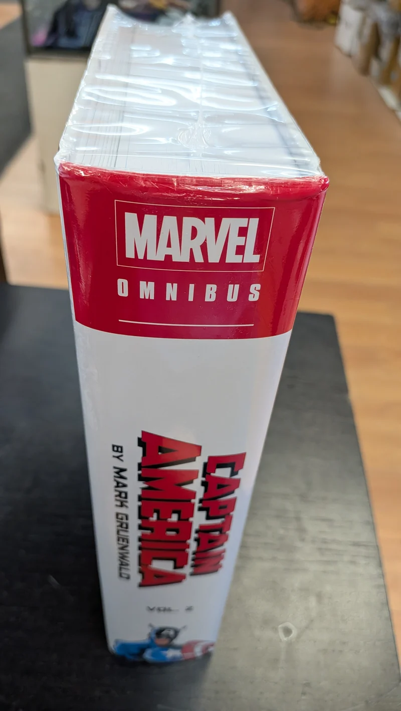 Captain America par Gruenwald Omnibus Vol. 2 Ron Lim - Dommages mineurs à la reliure