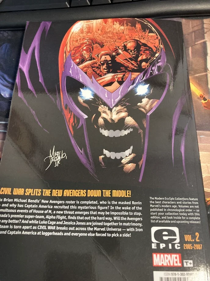 Nouveaux Avengers Modern Era Epic Vol. 02 Civil War - Bent Page